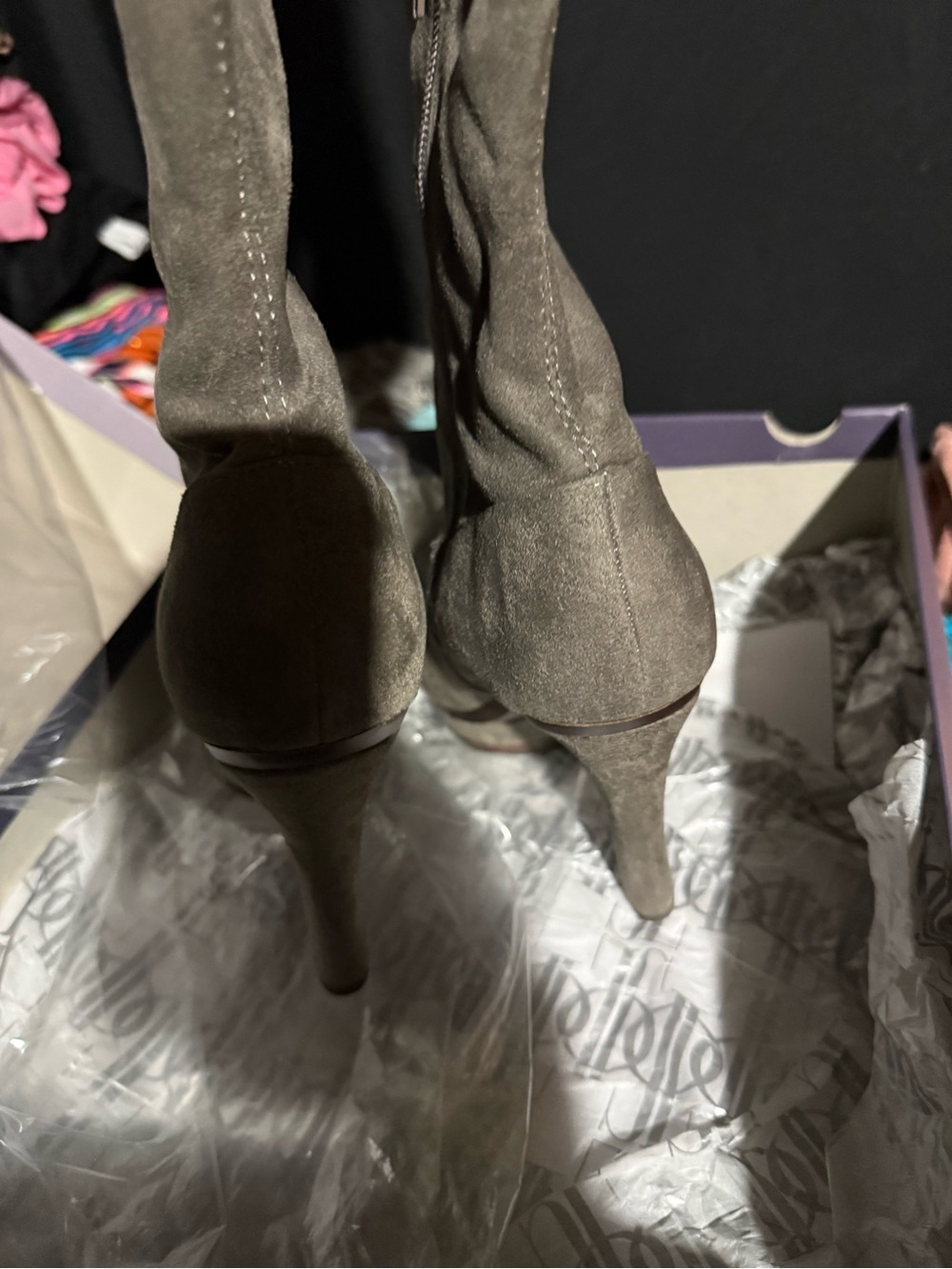 Jennifer Lopez Purple and Cream Shoe Box - Picture 7 of 10